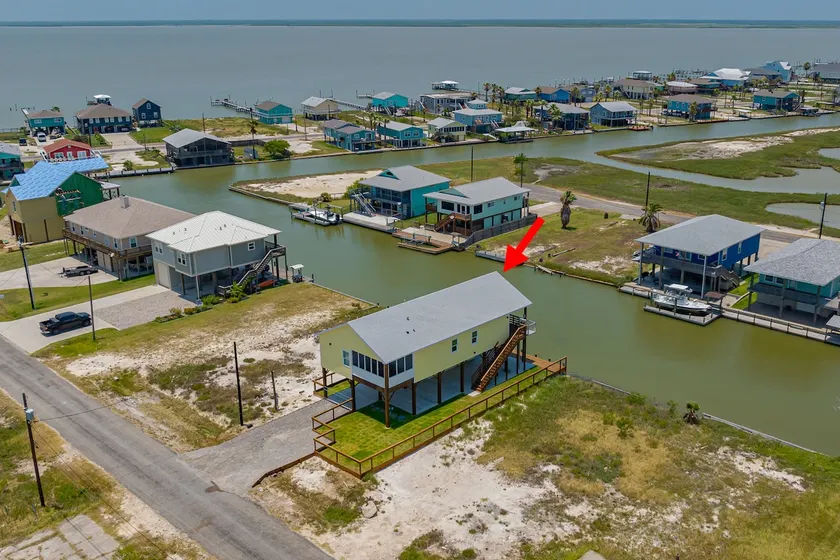 Yellowtail Flats. New house on Canal in Rockport - Image 1