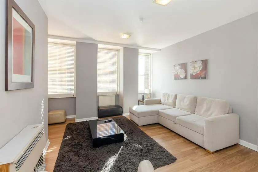Royal Mile Apartment, Sleeps 4 - Image 1