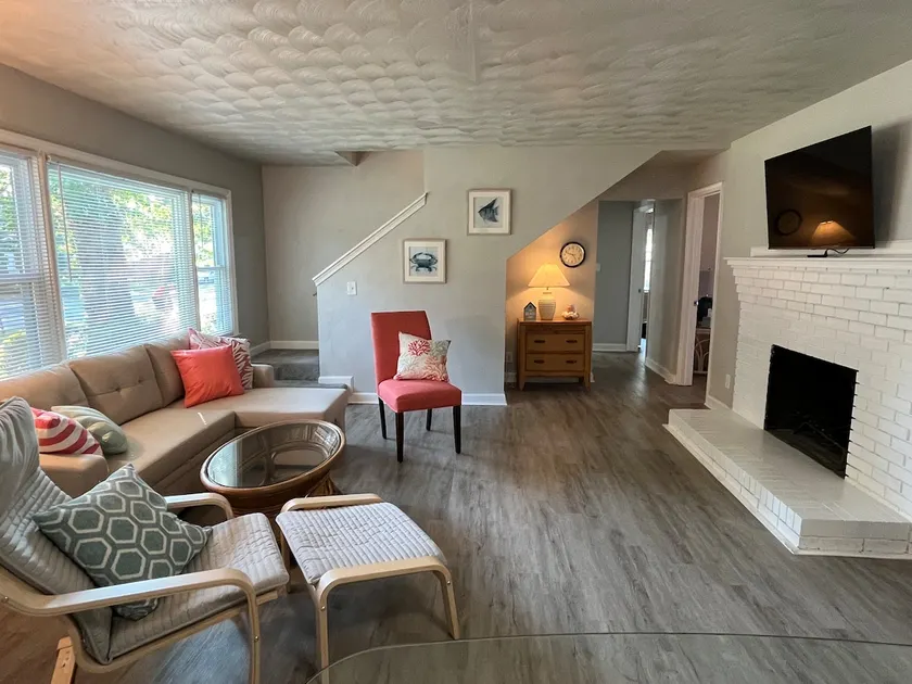 Roomy House in Bayview Zoning Permit #STR25-00140 - Image 1