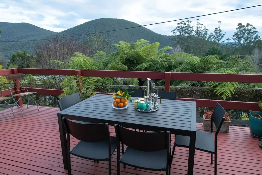 Little Joe Lodge, Warburton - Image 1