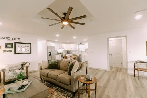 3 Bedroom near Green River Lake - Image 1