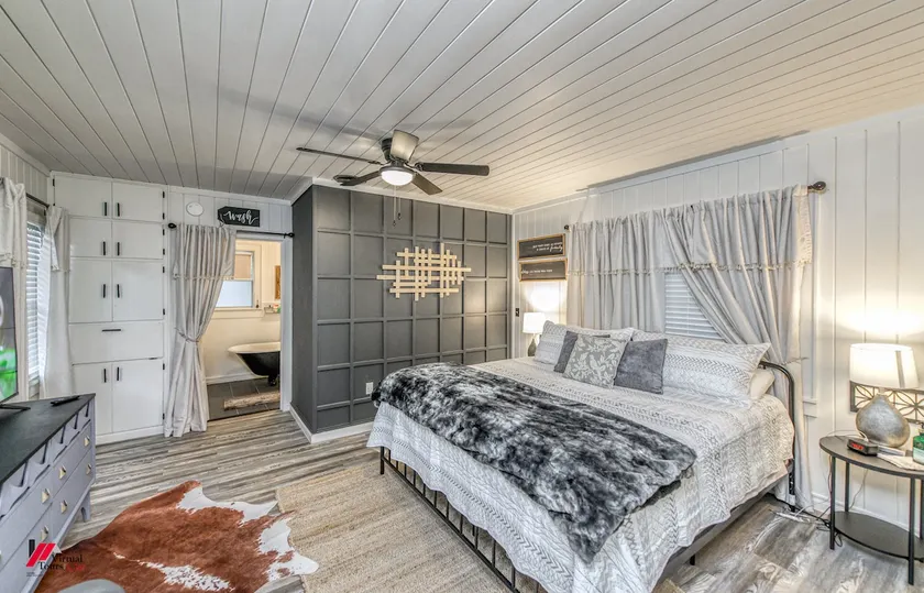 Life is Better at the Farmhouse - Image 1