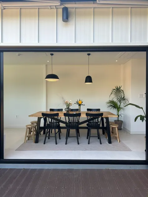 [Private house, 2 parking spaces] Staycation boasting a beautiful mountain view and a spacious yard - Image 1