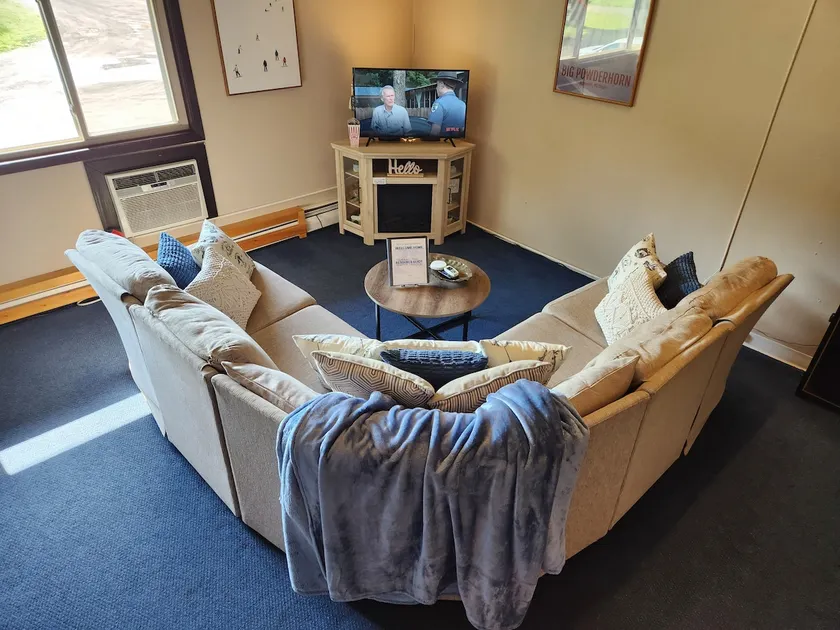 Powdermill Place | Updated Condo - Image 1