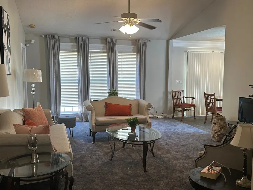 Just like home 3Br/2 Bath - New AC/Furnace - Image 1