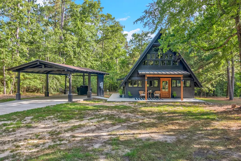 A-frame in the cove - Image 1