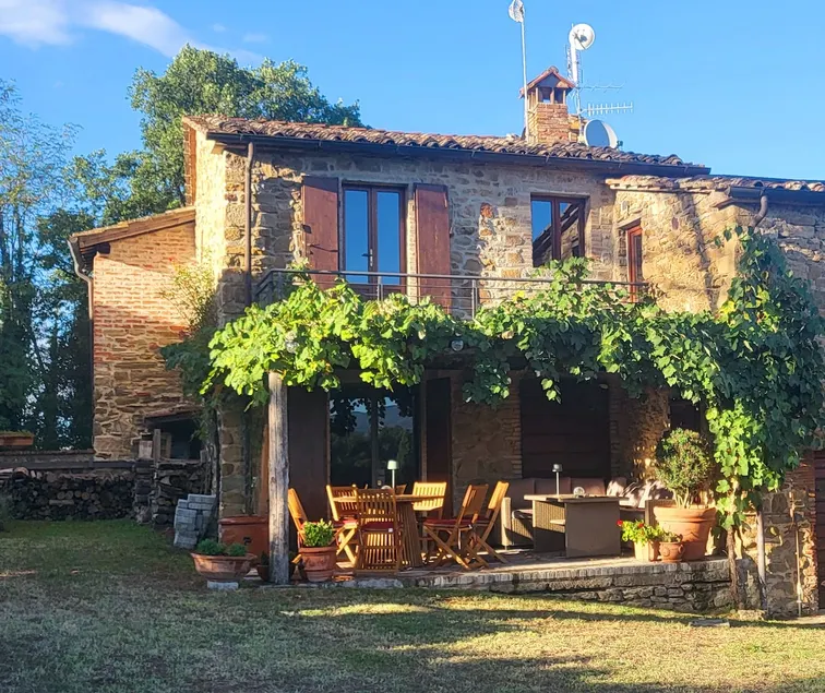 Little Corticellitta in Tuscany - Image 1