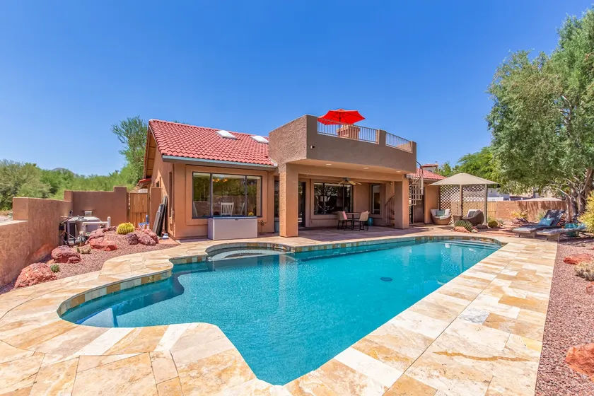 Harrizona Hills-Immaculate home, by Scottsdale - Image 1