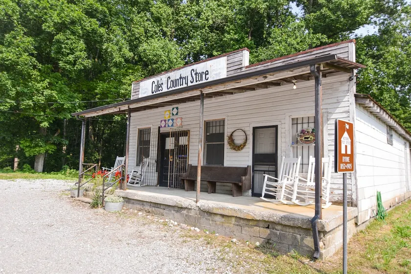 Cole's BNB - Cute Historic Store turned Farmhouse - Image 1