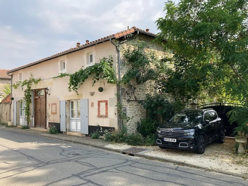 Maison Des Anges - Image 1