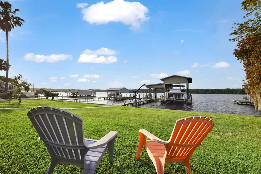 Waterfront Welaka Escape w/ Private Docks! - Image 1