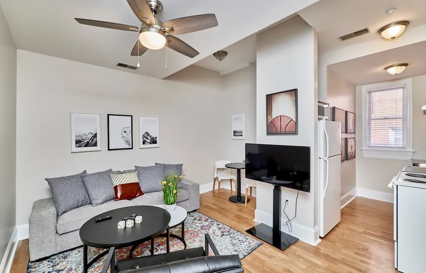 Custom Designed City Apartment - 2nd Floor - Image 1