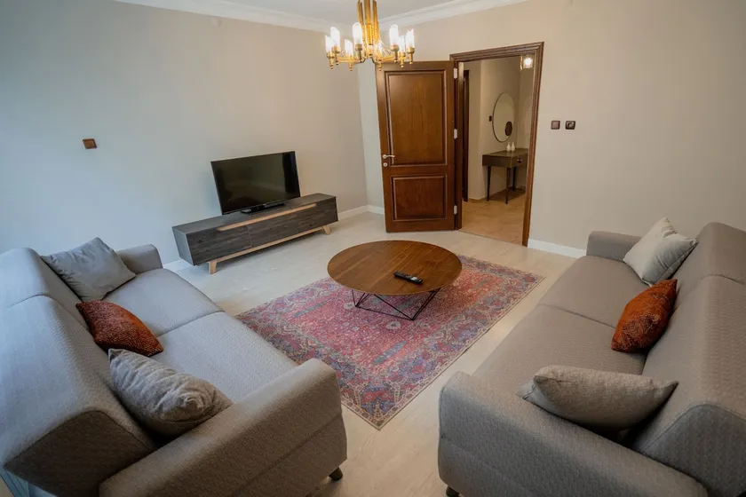 2-room apartment with balcony in the city center - Image 1