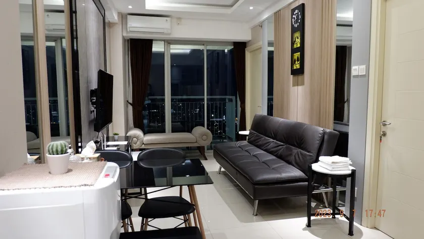 Deluxe Family Room Anderson Apt above Pakuwon Mall - Image 1