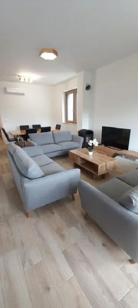 Apartments near Ljubljana, Sleeps 10, Free Parking - Image 1