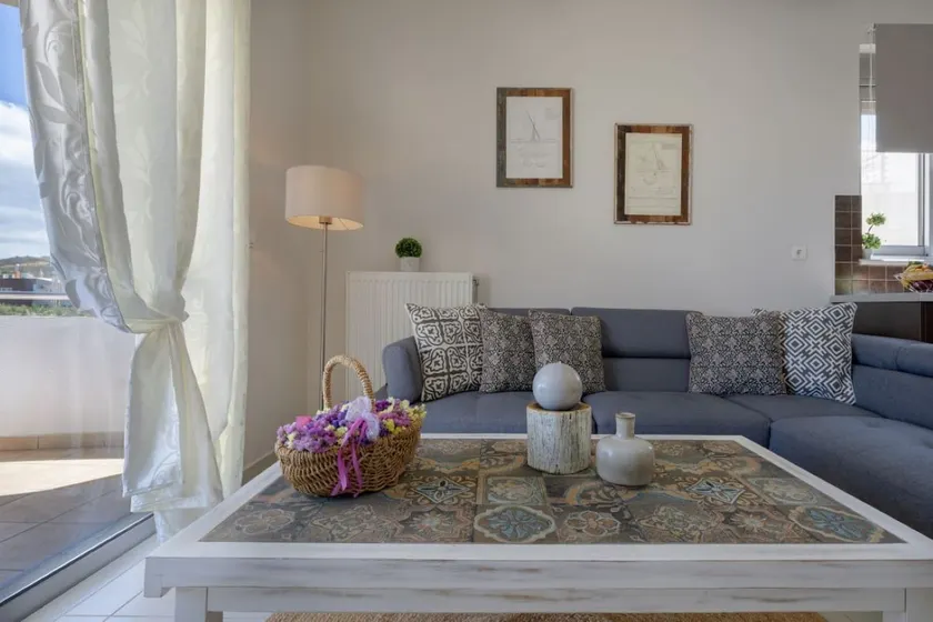 Cozy Apartment in Souda Bay - Image 1
