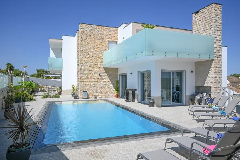 Villa Luz 37 - Jacuzzi Terrace & Swimming Pool - Image 1