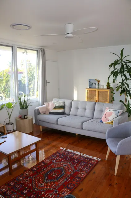 Spacious, Sunfilled Coastal Home - Image 1