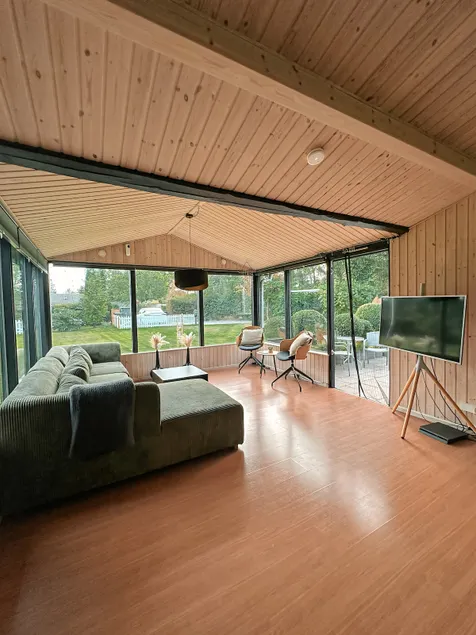 Cozy Summerhouse Near the Beach - Image 1