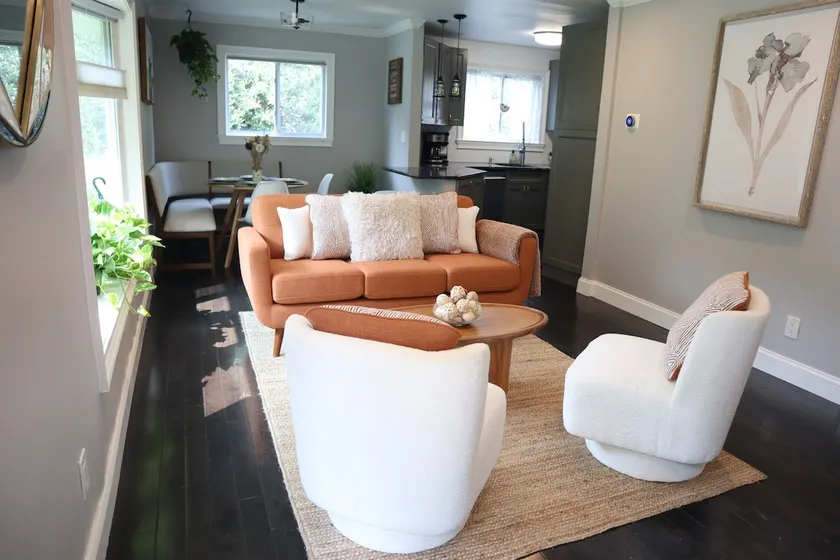 Modern Home Close to NYC! - Image 1