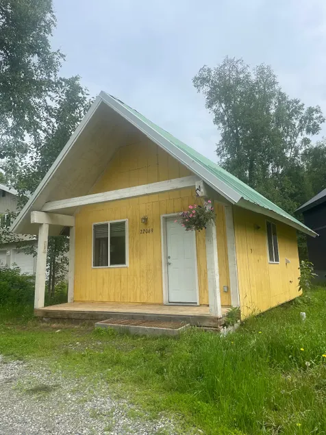 Sunshine Cabin - Image 1