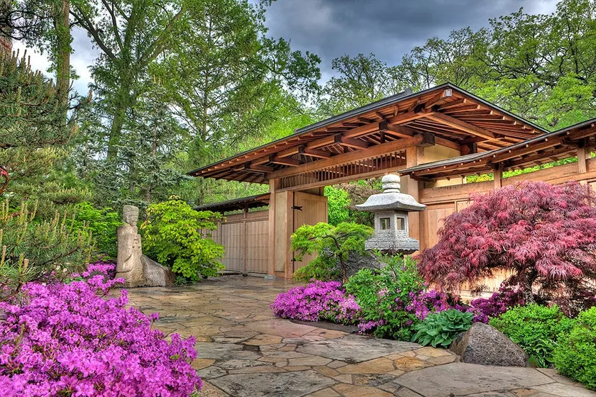 Pets welcome! Deck+Fenced back yard| king beds - Image 1