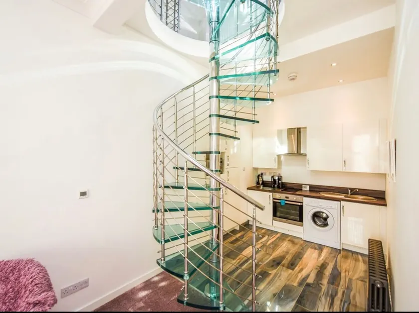 Seaside Home - Image 1