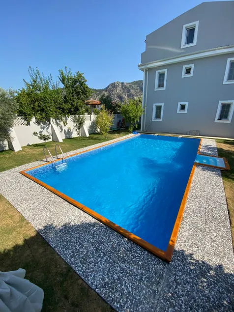 Apartment with Pool and Stunning Nature View - Image 1