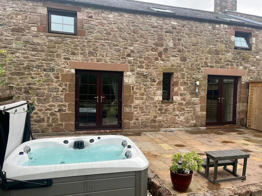 The Cottage - Image 1