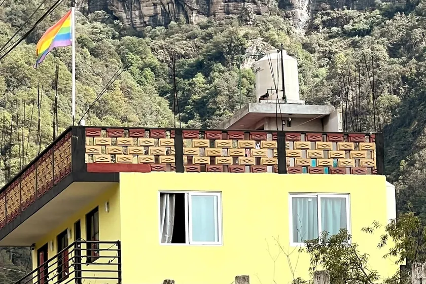 La Casa Amarilla in Tequimila, Chignautla, Puebla. - Image 1
