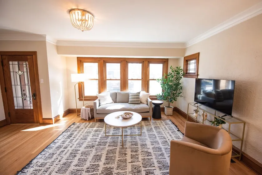 Shorewood's Sunny Craftsman - Image 1