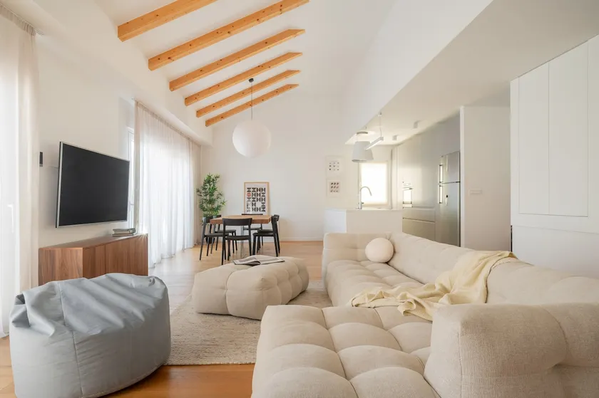Villa Activitas - Professional Fitness & Pool - Image 1