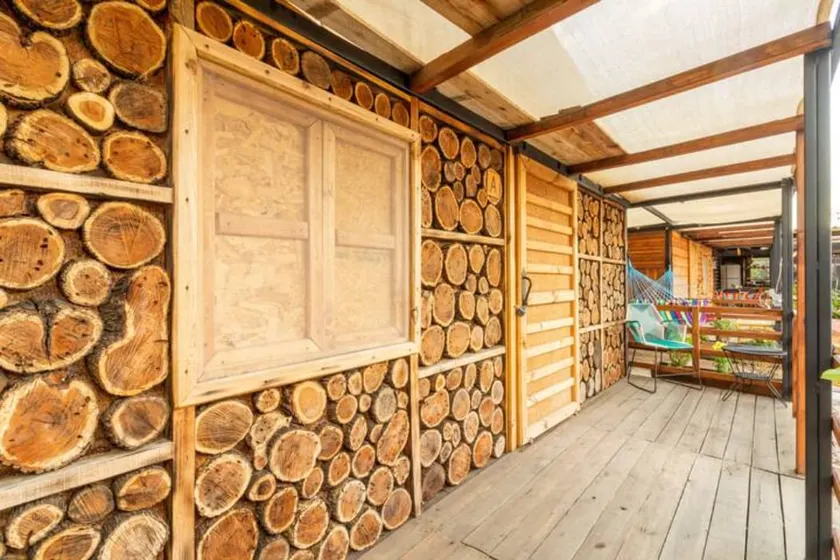 Cabin Ab - Image 1