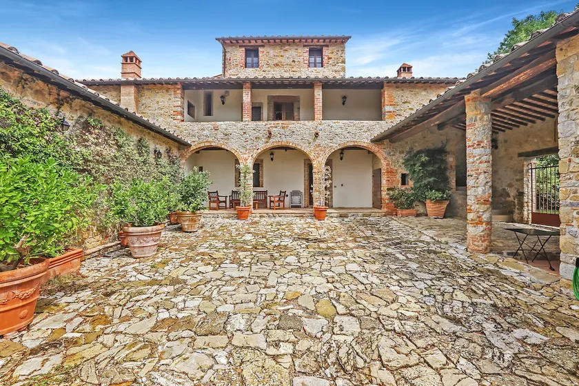 Historic Chianti Villa w/Panoramic View + Starlink - Image 1