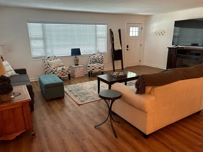 The Crescent Lakehouse - Image 1