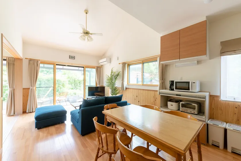 Beach access & mountain views. Private house surrounded by nature with a large loft - Image 1