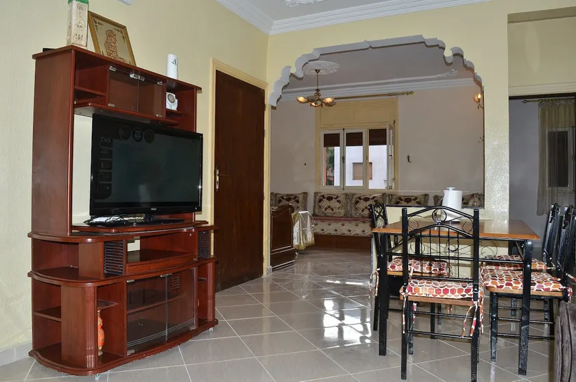 Private house with a terrace - Image 1