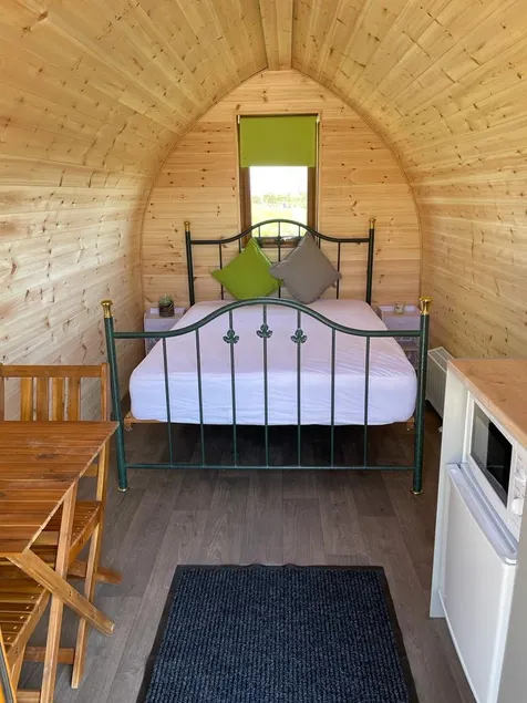 Deer Pod , Double bed - Image 1