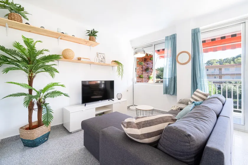 TGN|40m beach|CommunityFreeParking|WIFI|Pool|Relax - Image 1