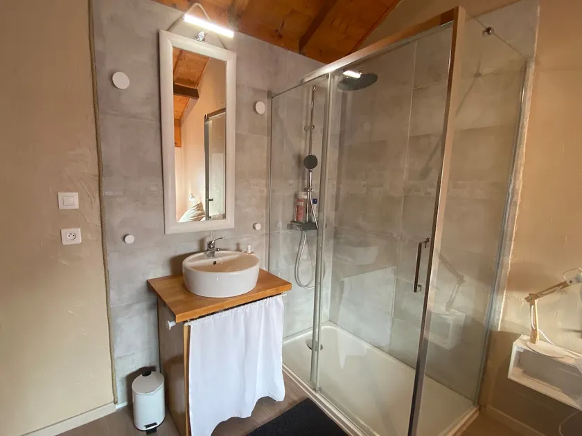 Charming renovated attic - Image 1