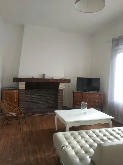 A large individual apartment. - Image 1