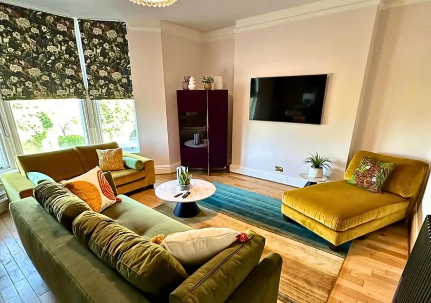 Perfect House HG1 – 2 Bedroom Apartment - Image 1