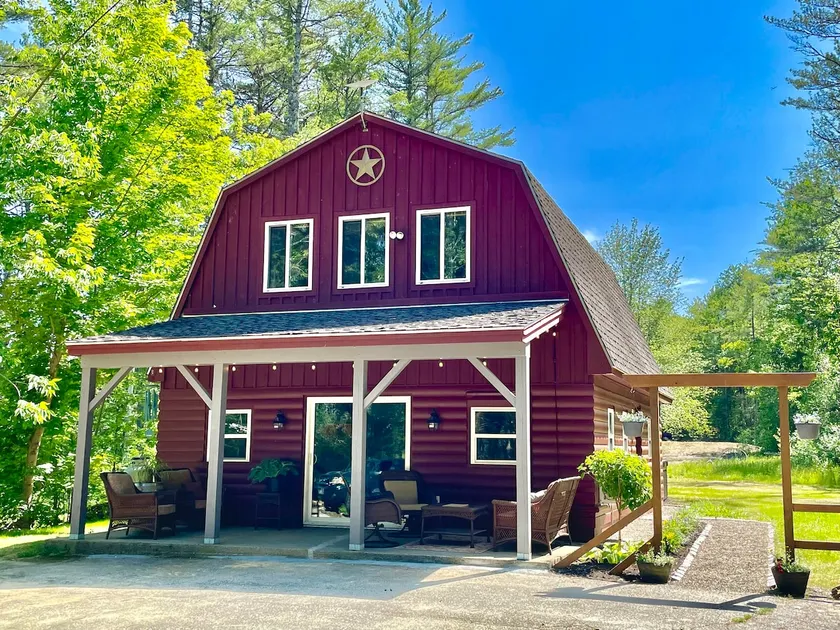 Cute Midcoast Cottage w Hot Tub - Image 1