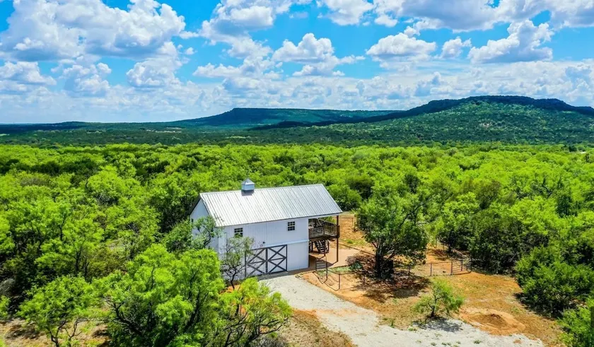 Cozy home with private beach on Brazos River! - Image 1