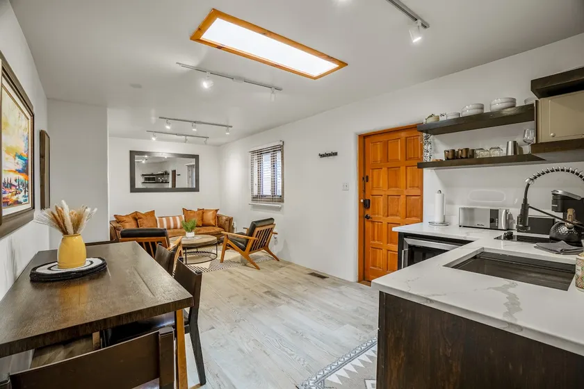 Modern Southwest Suite C-Downtown - Image 1