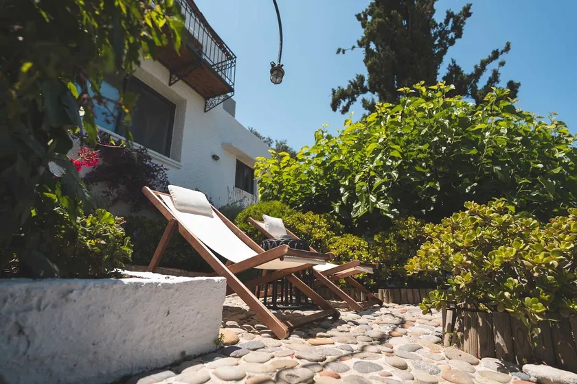Secluded villa with pool & sea views near Chania - Image 1