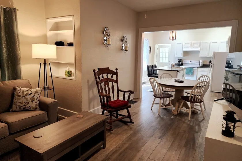 Shawnee Forest Retreat, Suite B - Image 1