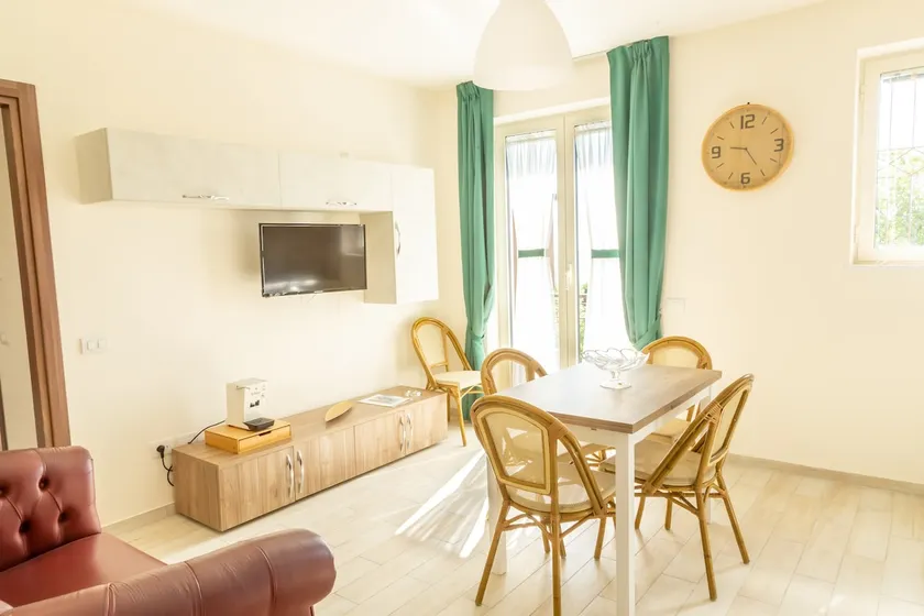 Apartment with a relaxing view of the greenery - Image 1