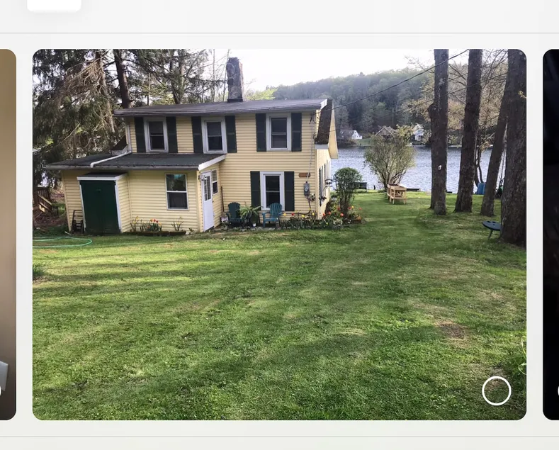 Cozy four season private lakefront cottage. Located on Laurel Lake, Brackney, PA - Image 1