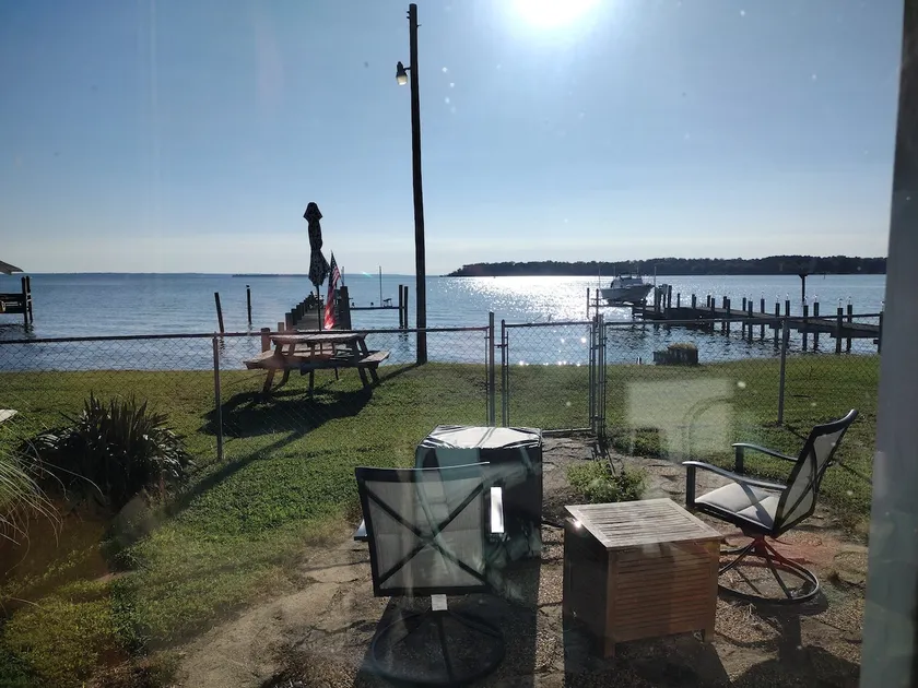 Potomac River Crabbing & Fishing Paradise - Image 1